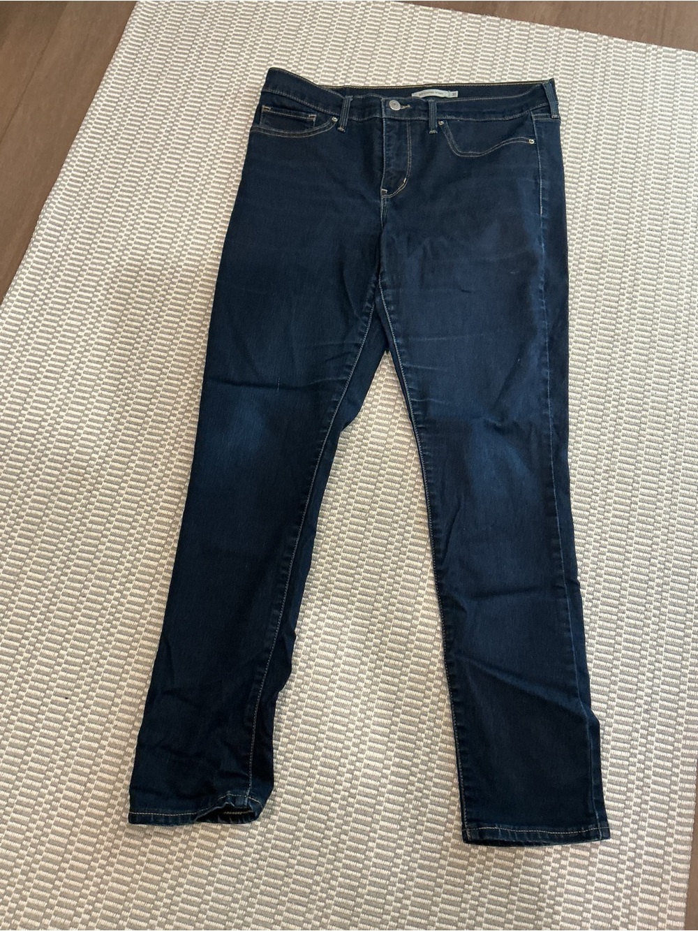 Levi's Women's Skinny Jeans in Dark Blue